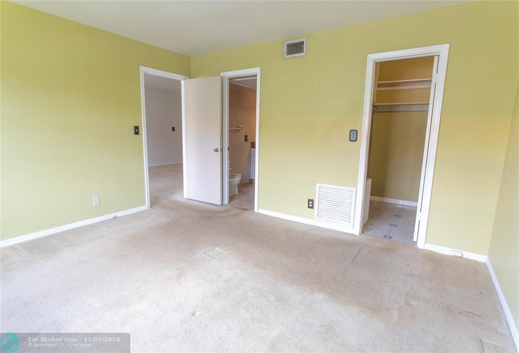 For Sale: $167,000 (1 beds, 1 baths, 750 Square Feet)