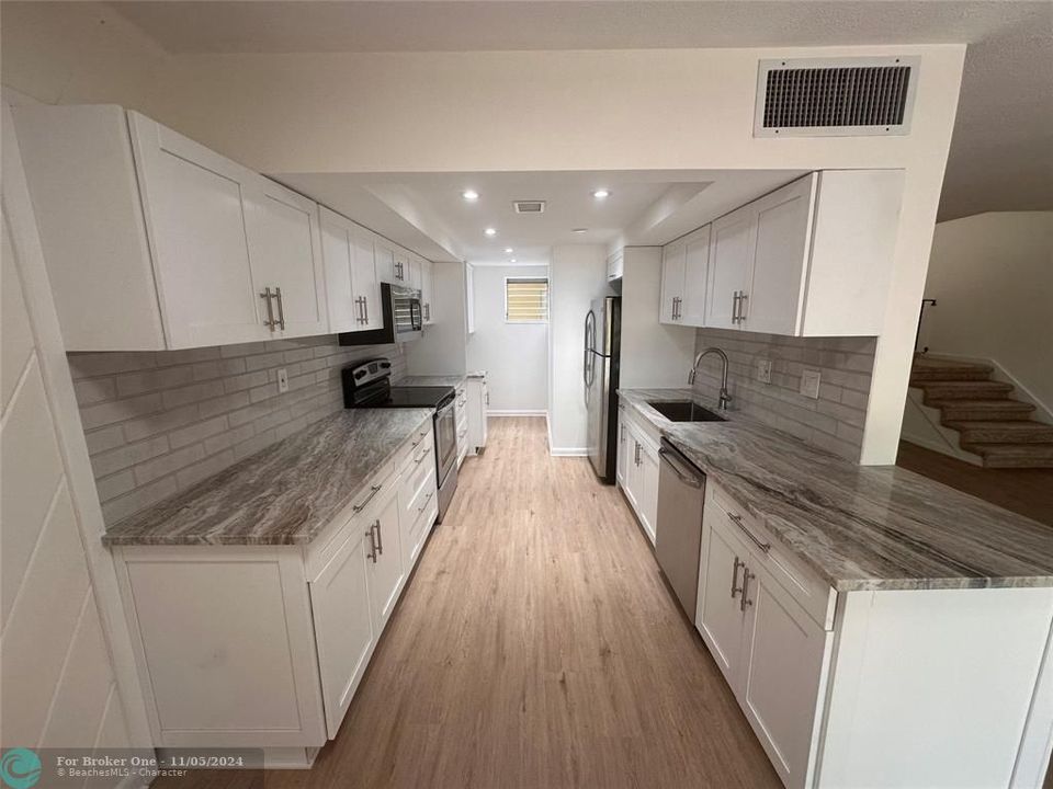 En Venta: $424,500 (2 camas, 1 baños, 1035 Pies cuadrados)