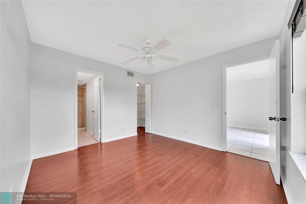 For Rent: $2,100 (2 beds, 2 baths, 1100 Square Feet)