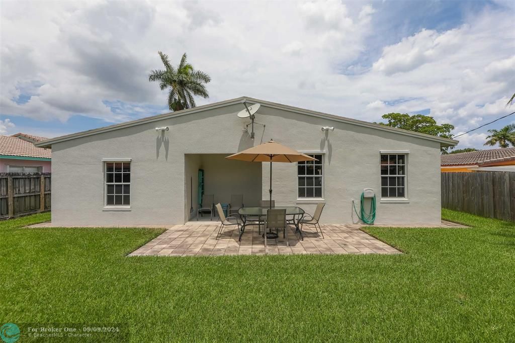 For Sale: $799,000 (2 beds, 2 baths, 1908 Square Feet)