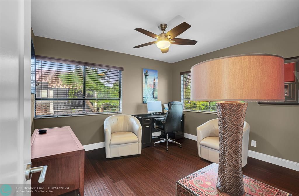 Active With Contract: $346,000 (2 beds, 1 baths, 1054 Square Feet)