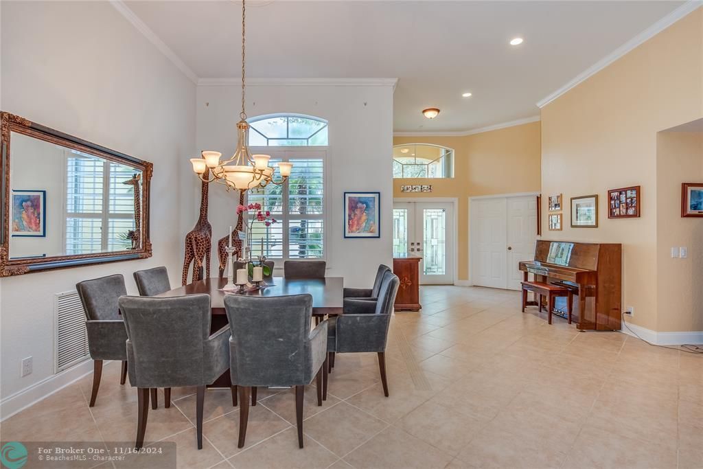 Active With Contract: $6,500 (5 beds, 3 baths, 3000 Square Feet)