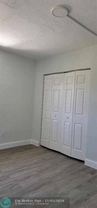 For Rent: $1,900 (2 beds, 1 baths, 25006 Square Feet)