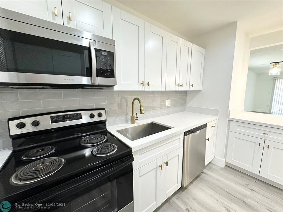 Recently Rented: $2,195 (2 beds, 2 baths, 1031 Square Feet)