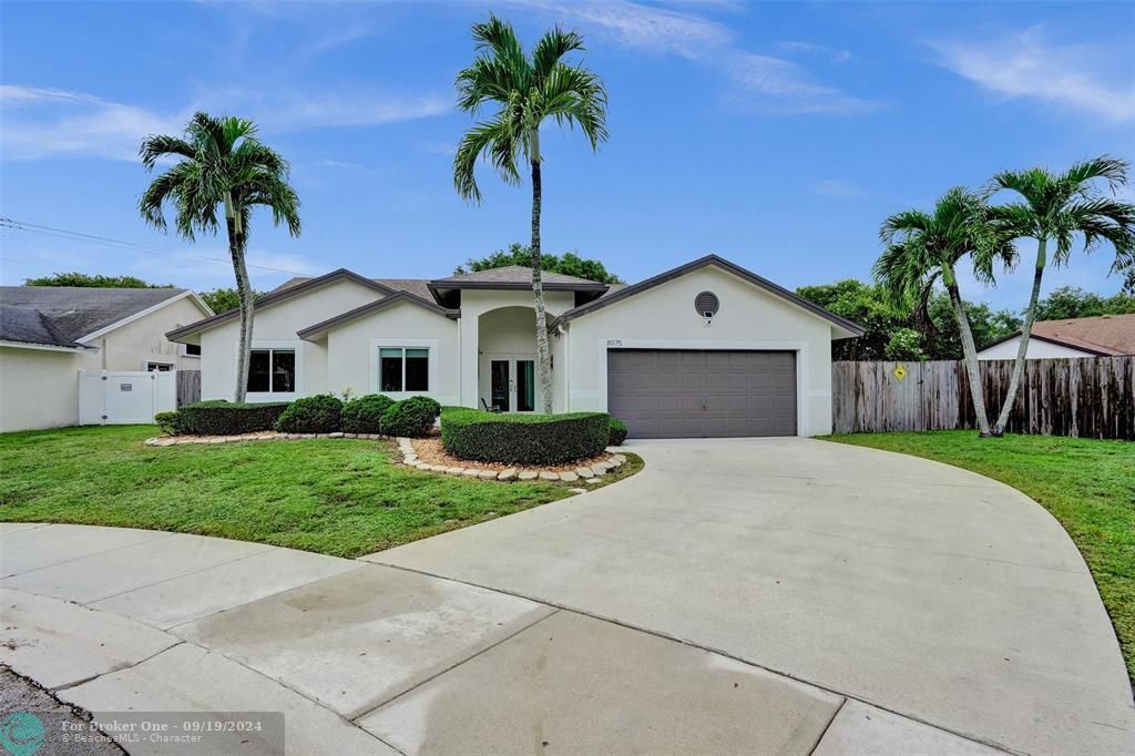 Active With Contract: $750,000 (3 beds, 2 baths, 1864 Square Feet)