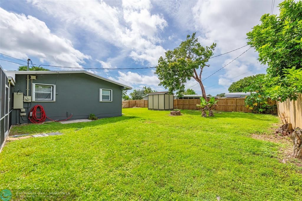 Active With Contract: $742,000 (3 beds, 2 baths, 2150 Square Feet)