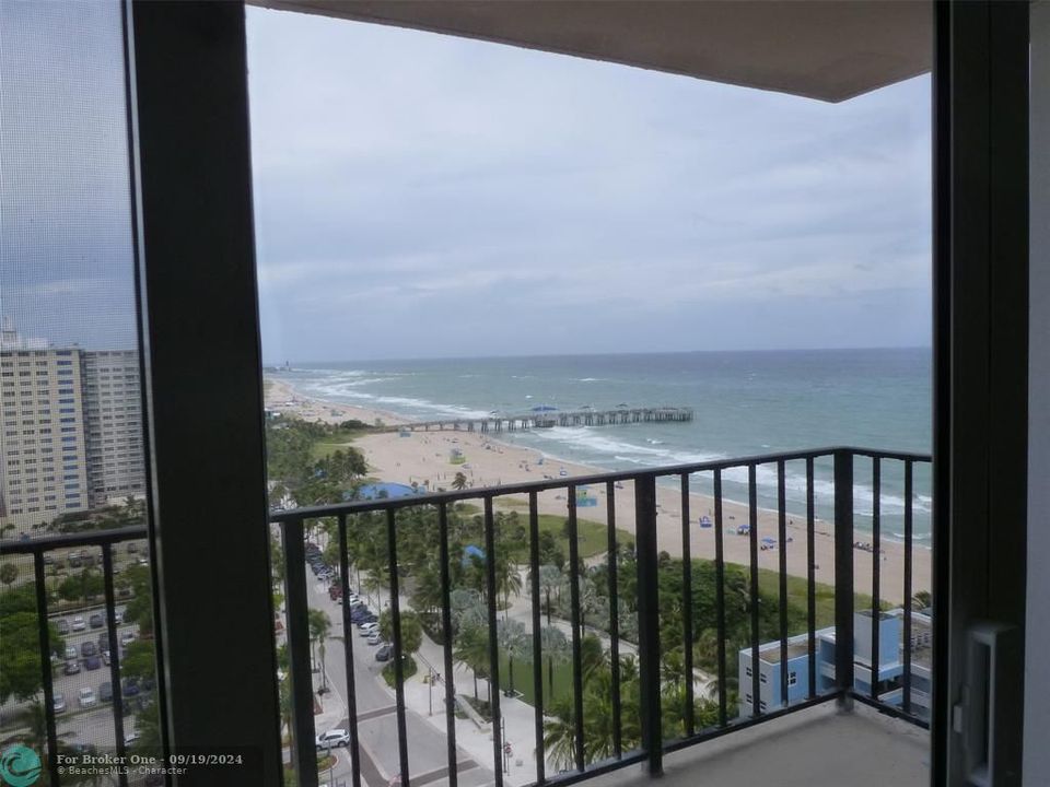 Active With Contract: $4,200 (2 beds, 2 baths, 0 Square Feet)