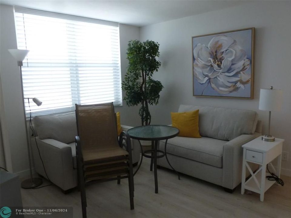 Active With Contract: $4,200 (2 beds, 2 baths, 0 Square Feet)