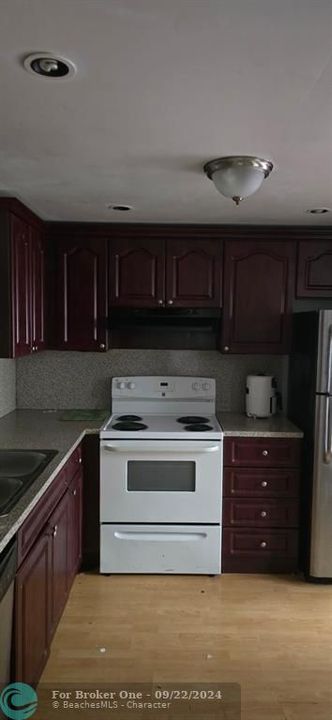 For Sale: $261,500 (2 beds, 2 baths, 1260 Square Feet)