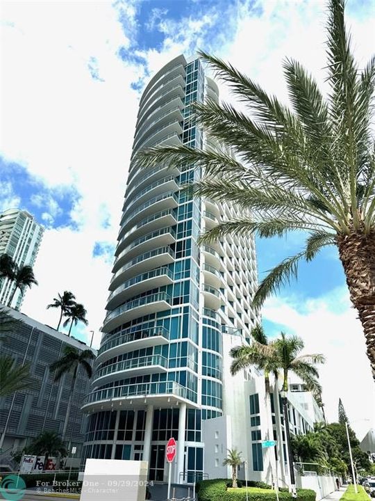 Active With Contract: $4,100 (2 beds, 2 baths, 1363 Square Feet)