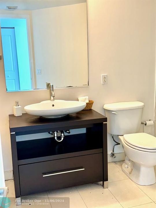 Active With Contract: $4,100 (2 beds, 2 baths, 1363 Square Feet)