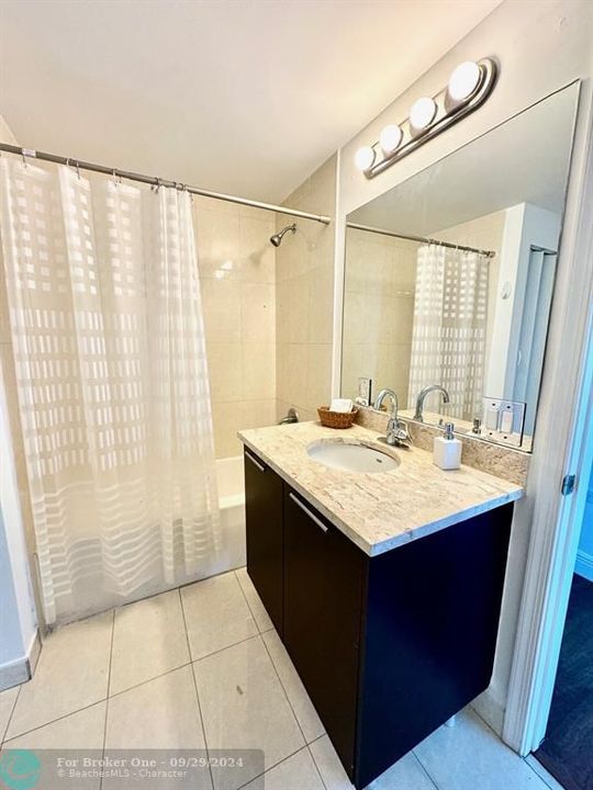 Active With Contract: $4,100 (2 beds, 2 baths, 1363 Square Feet)