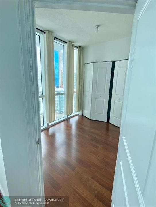 Active With Contract: $4,100 (2 beds, 2 baths, 1363 Square Feet)