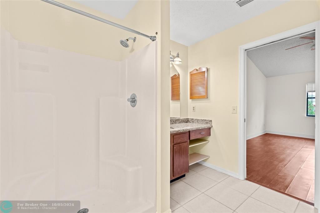 Active With Contract: $360,000 (3 beds, 2 baths, 1508 Square Feet)