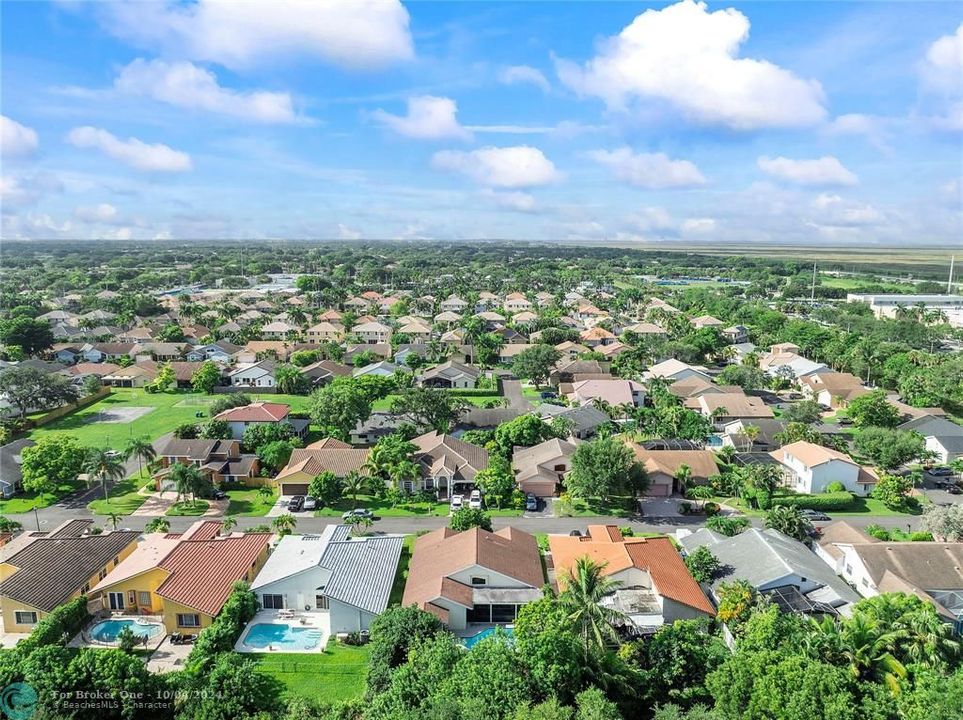 Active With Contract: $589,900 (4 beds, 2 baths, 2160 Square Feet)