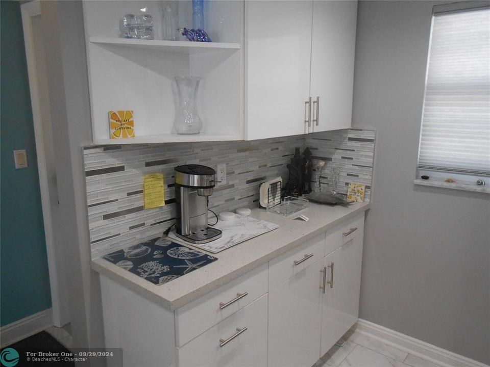 Active With Contract: $4,500 (2 beds, 2 baths, 1450 Square Feet)