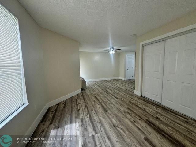 For Sale: $149,900 (1 beds, 1 baths, 470 Square Feet)