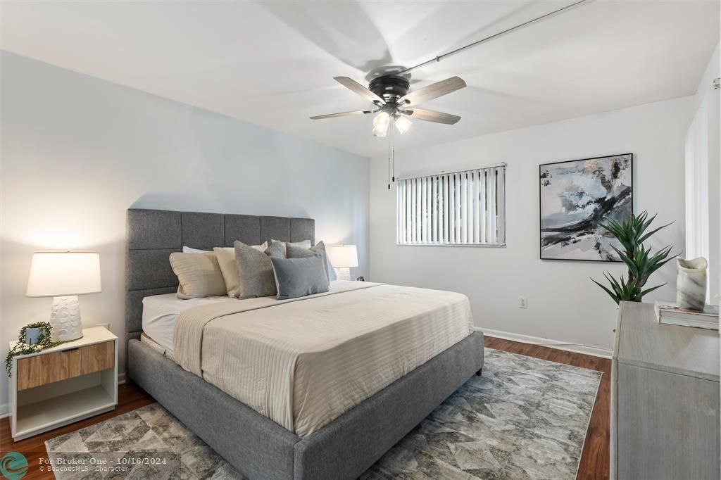 Active With Contract: $238,500 (2 beds, 2 baths, 1207 Square Feet)