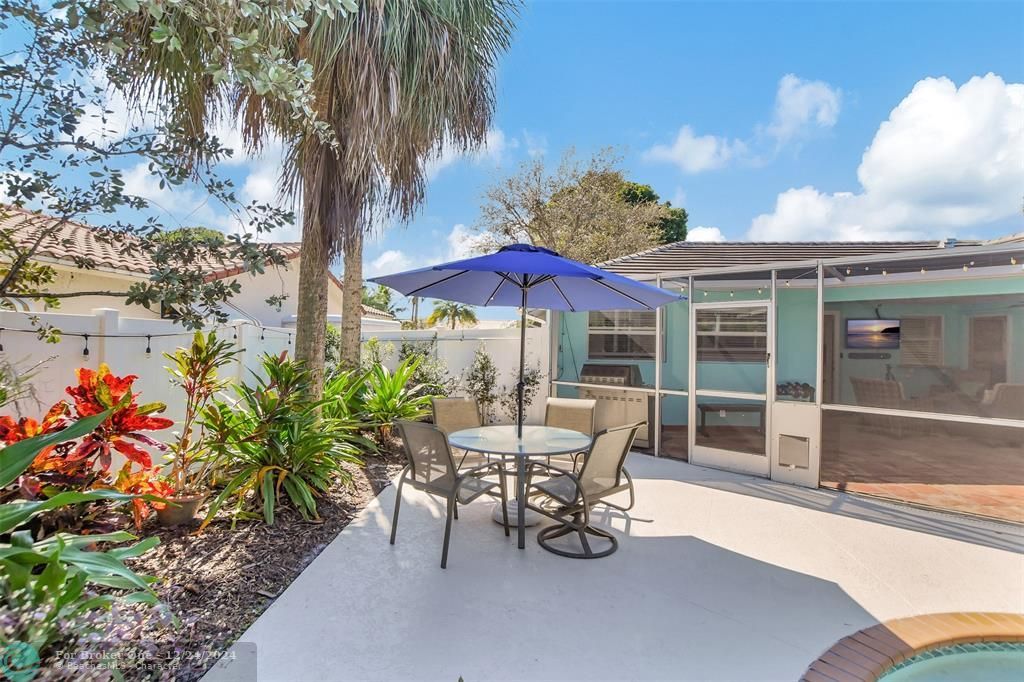 Active With Contract: $899,000 (3 beds, 2 baths, 1839 Square Feet)