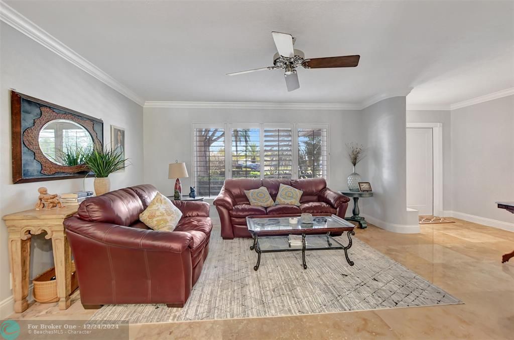 Active With Contract: $899,000 (3 beds, 2 baths, 1839 Square Feet)