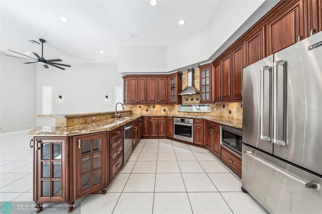 Active With Contract: $1,125,000 (5 beds, 3 baths, 2848 Square Feet)