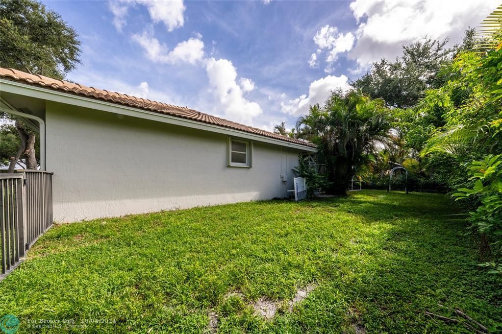 Active With Contract: $1,125,000 (5 beds, 3 baths, 2848 Square Feet)