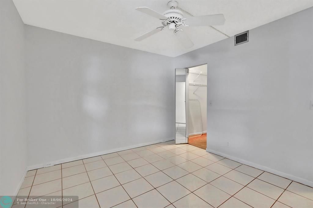 For Sale: $235,000 (2 beds, 2 baths, 1106 Square Feet)