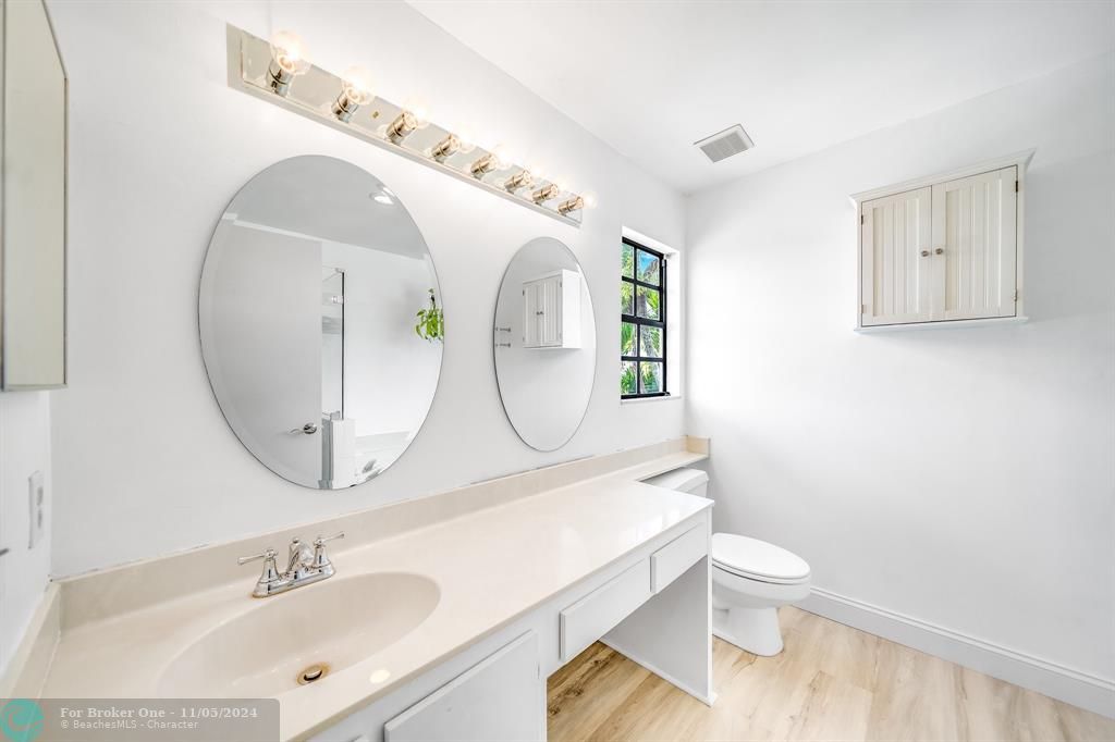 Active With Contract: $645,000 (3 beds, 2 baths, 1821 Square Feet)