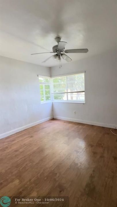 For Rent: $1,800 (1 beds, 1 baths, 690 Square Feet)