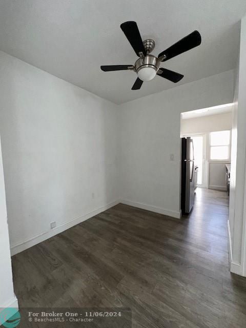 For Rent: $1,800 (1 beds, 1 baths, 690 Square Feet)