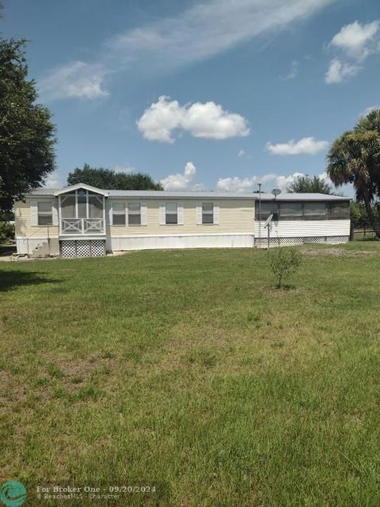 For Sale: $490,000 (3 beds, 2 baths, 1872 Square Feet)