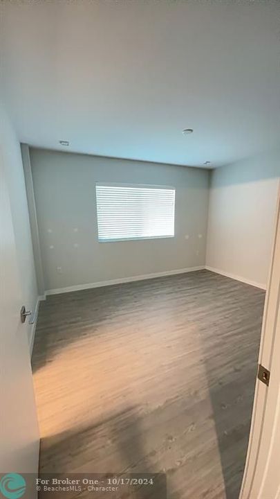 For Rent: $2,100 (1 beds, 1 baths, 19838 Square Feet)