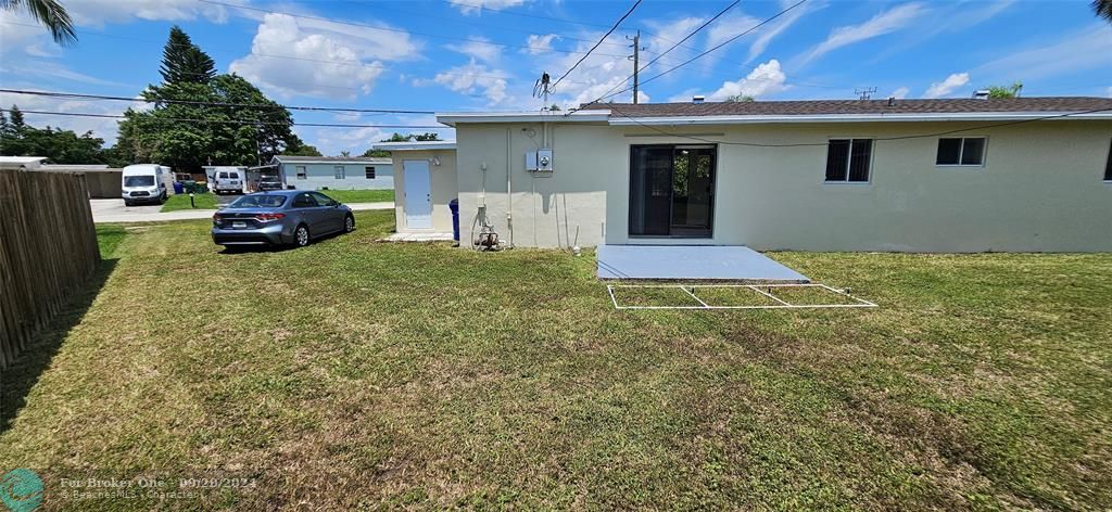 Active With Contract: $3,300 (3 beds, 2 baths, 0 Square Feet)