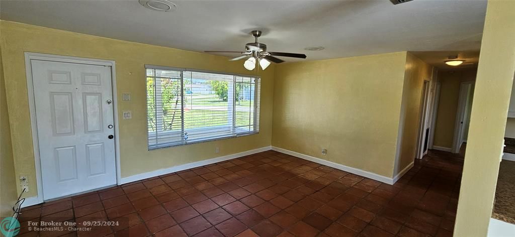 Active With Contract: $3,300 (3 beds, 2 baths, 0 Square Feet)