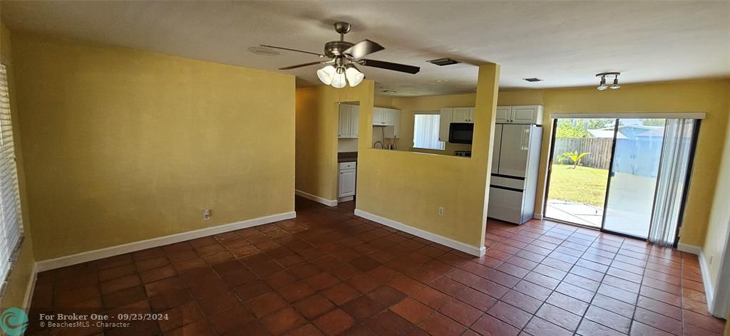 Active With Contract: $3,300 (3 beds, 2 baths, 0 Square Feet)