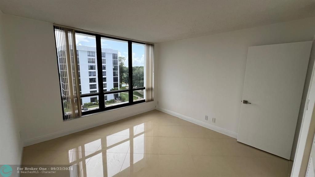 En Venta: $299,000 (2 camas, 2 baños, 1255 Pies cuadrados)