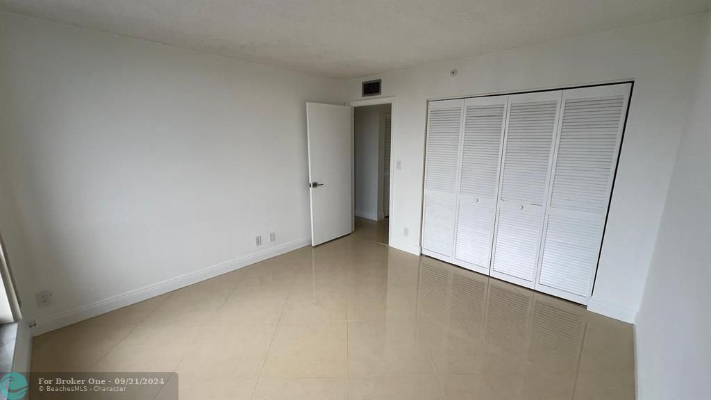 En Venta: $299,000 (2 camas, 2 baños, 1255 Pies cuadrados)