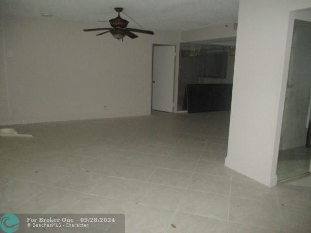 For Sale: $169,900 (2 beds, 2 baths, 1316 Square Feet)