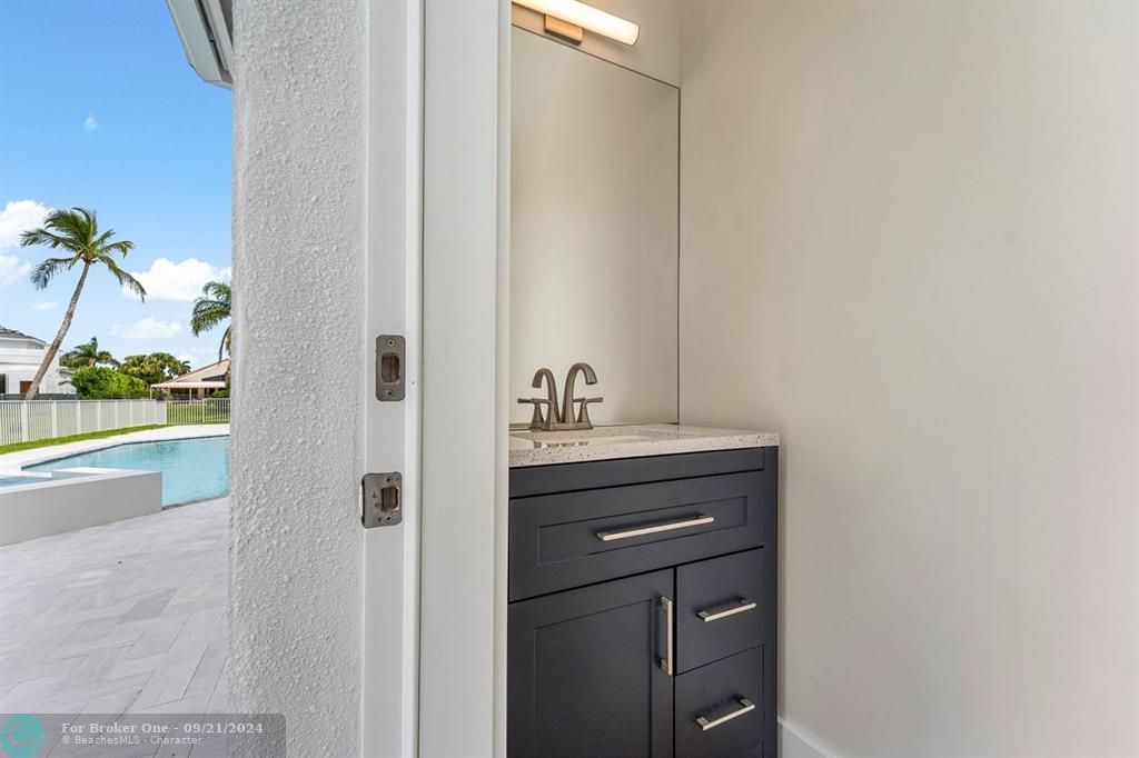 Active With Contract: $3,250,000 (4 beds, 2 baths, 5267 Square Feet)