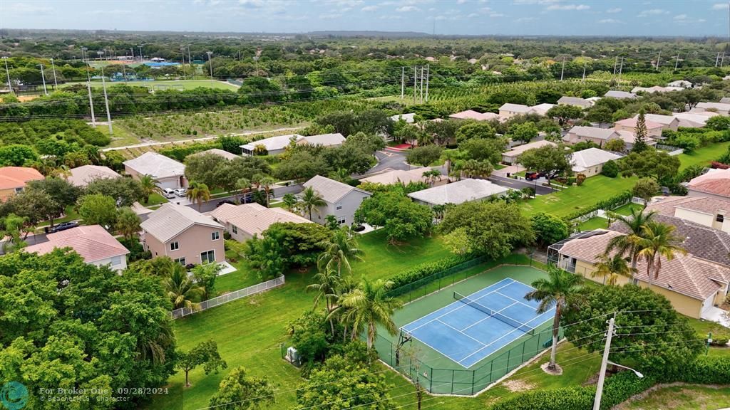 Active With Contract: $698,000 (3 beds, 2 baths, 1848 Square Feet)