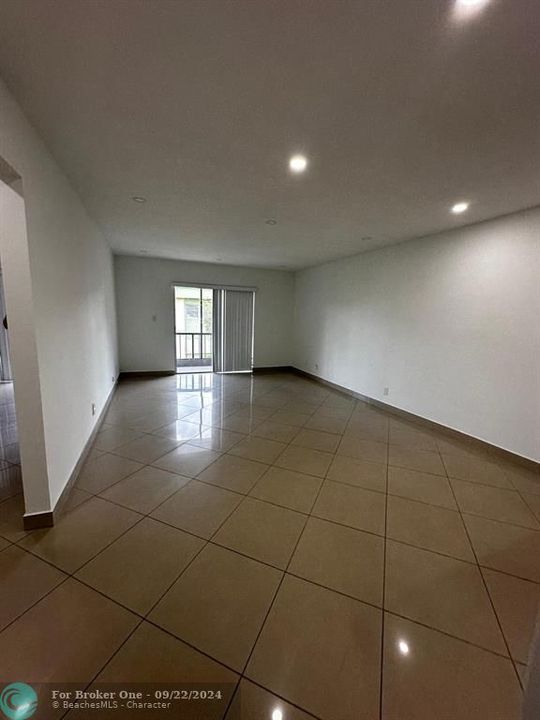 En Venta: $209,000 (2 camas, 1 baños, 825 Pies cuadrados)