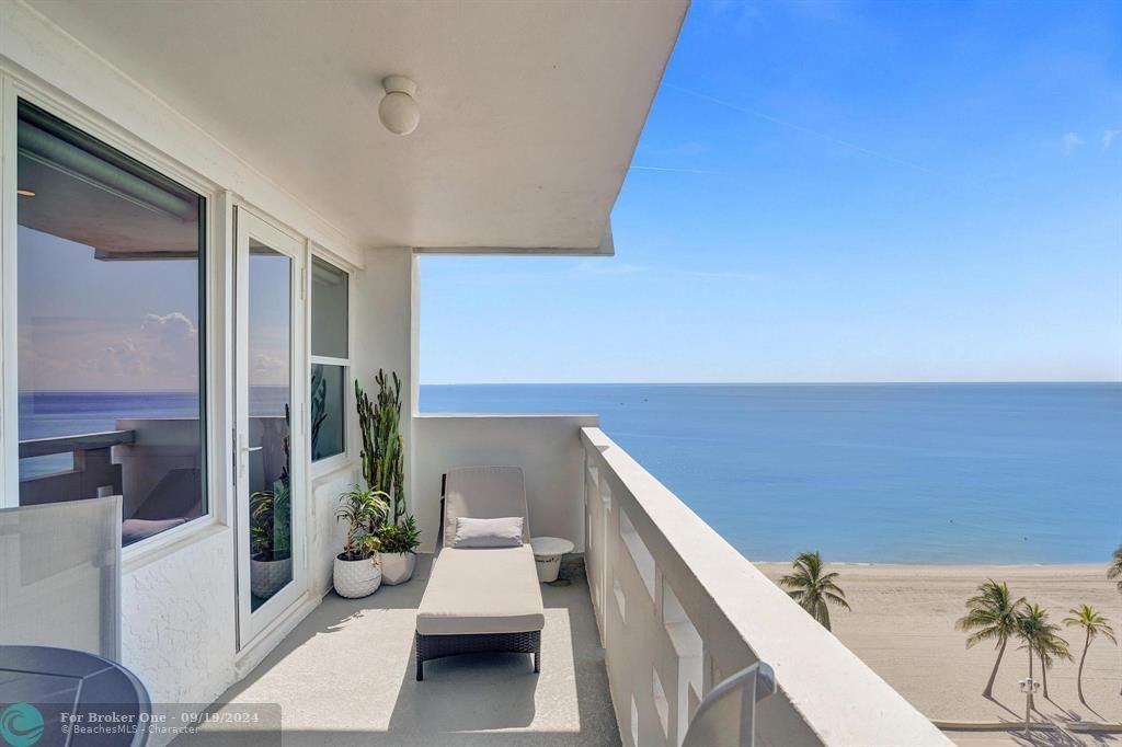 Active With Contract: $1,049,000 (3 beds, 2 baths, 1650 Square Feet)