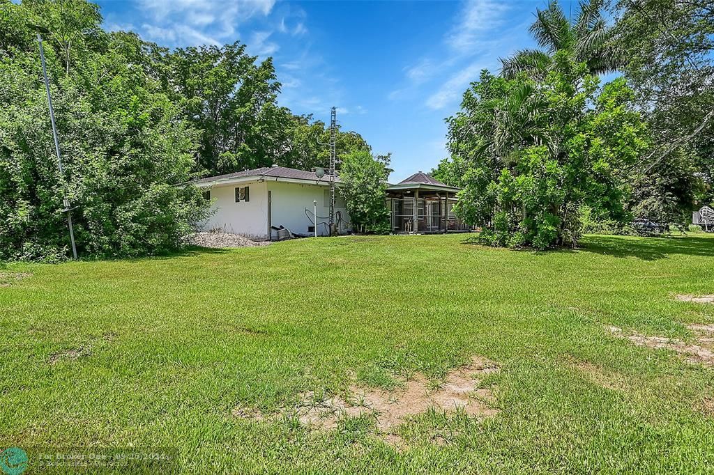 For Sale: $2,300,000 (4 beds, 3 baths, 4268 Square Feet)