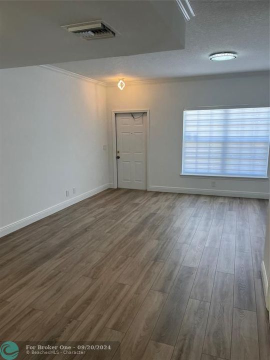 For Rent: $3,200 (2 beds, 2 baths, 1170 Square Feet)