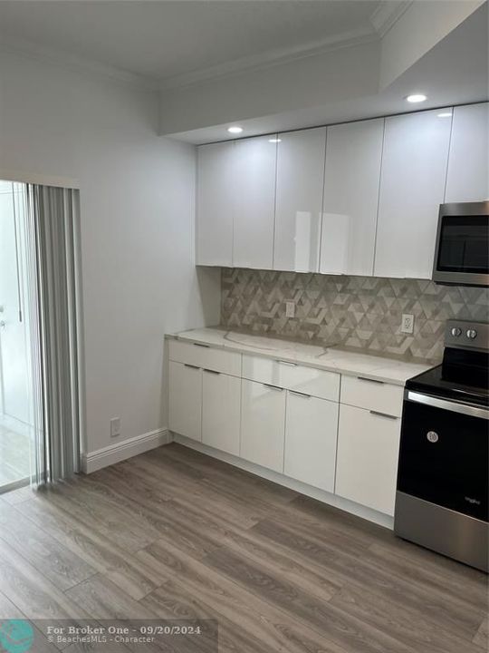 For Rent: $3,200 (2 beds, 2 baths, 1170 Square Feet)