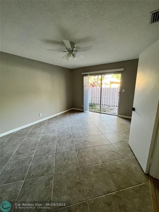 Active With Contract: $3,100 (3 beds, 2 baths, 1200 Square Feet)