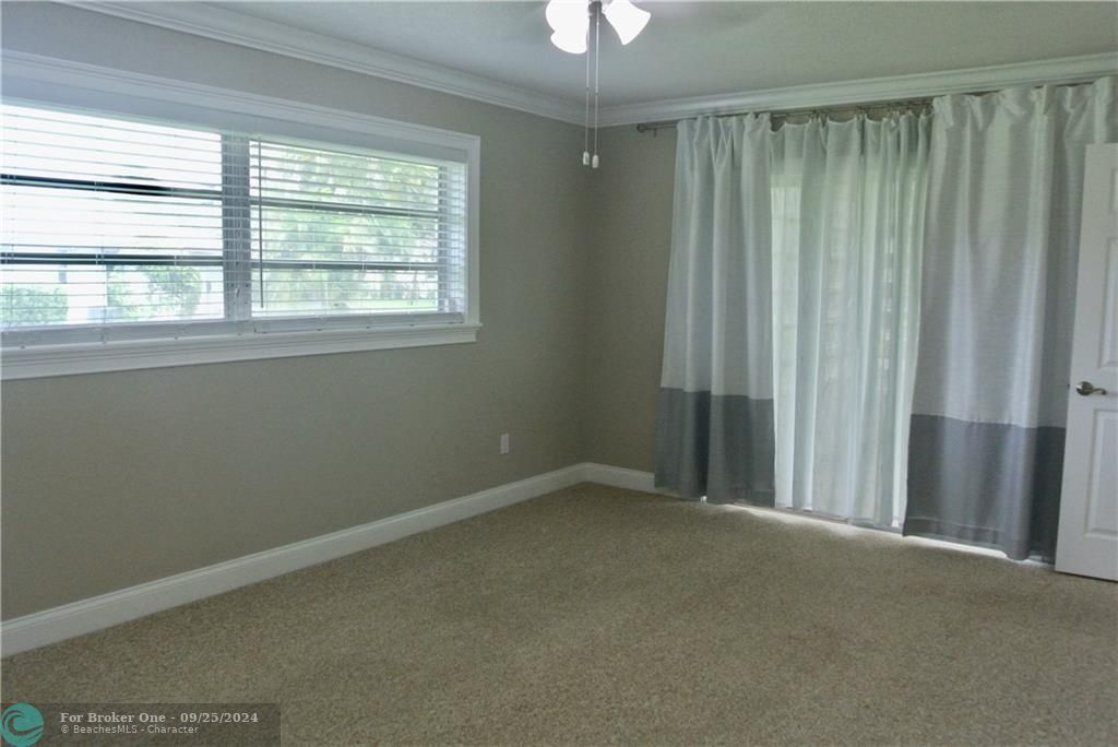 For Rent: $3,900 (2 beds, 2 baths, 1643 Square Feet)