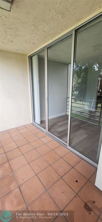 Activo con contrato: $180,000 (1 camas, 1 baños, 645 Pies cuadrados)