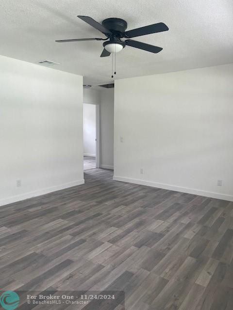 For Rent: $2,250 (2 beds, 1 baths, 2220 Square Feet)