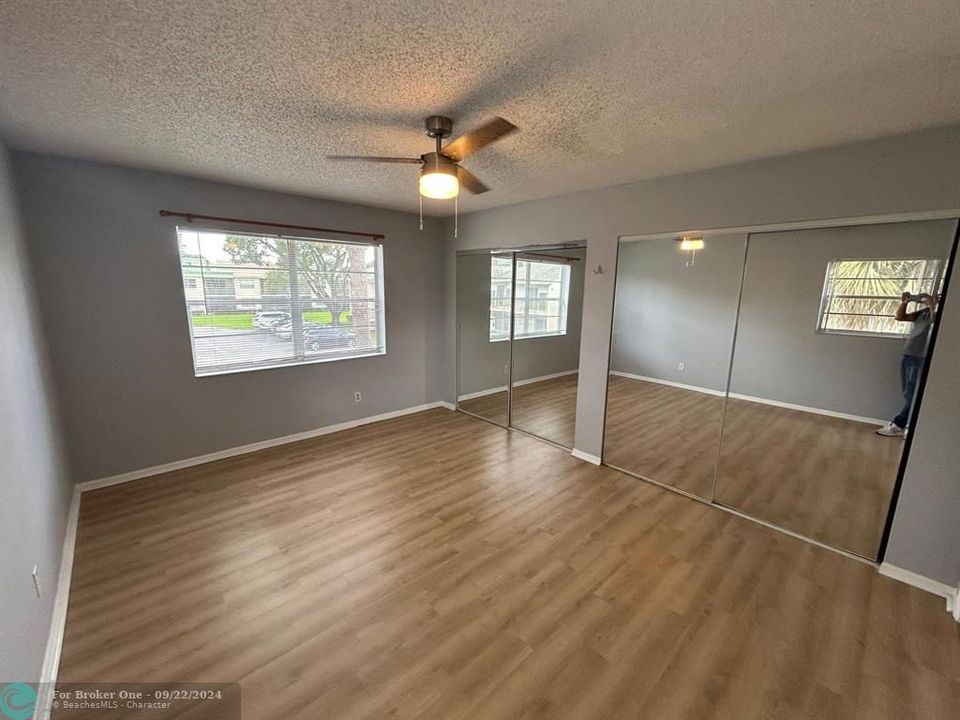 For Sale: $154,900 (2 beds, 1 baths, 850 Square Feet)